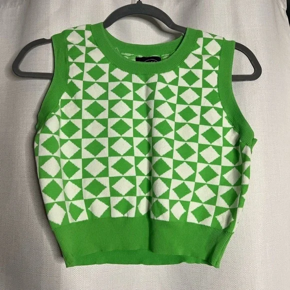 Cider Green and White Geometric Knit Cropped Sweater Vest Medium - Picture 4 of 7